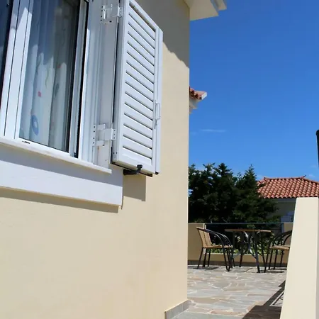 Orfanos 2 *
